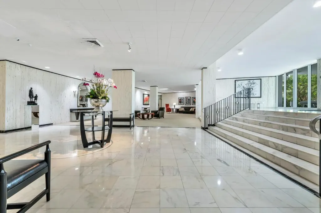 2295 S Ocean Boulevard Palm Beach FL 33480