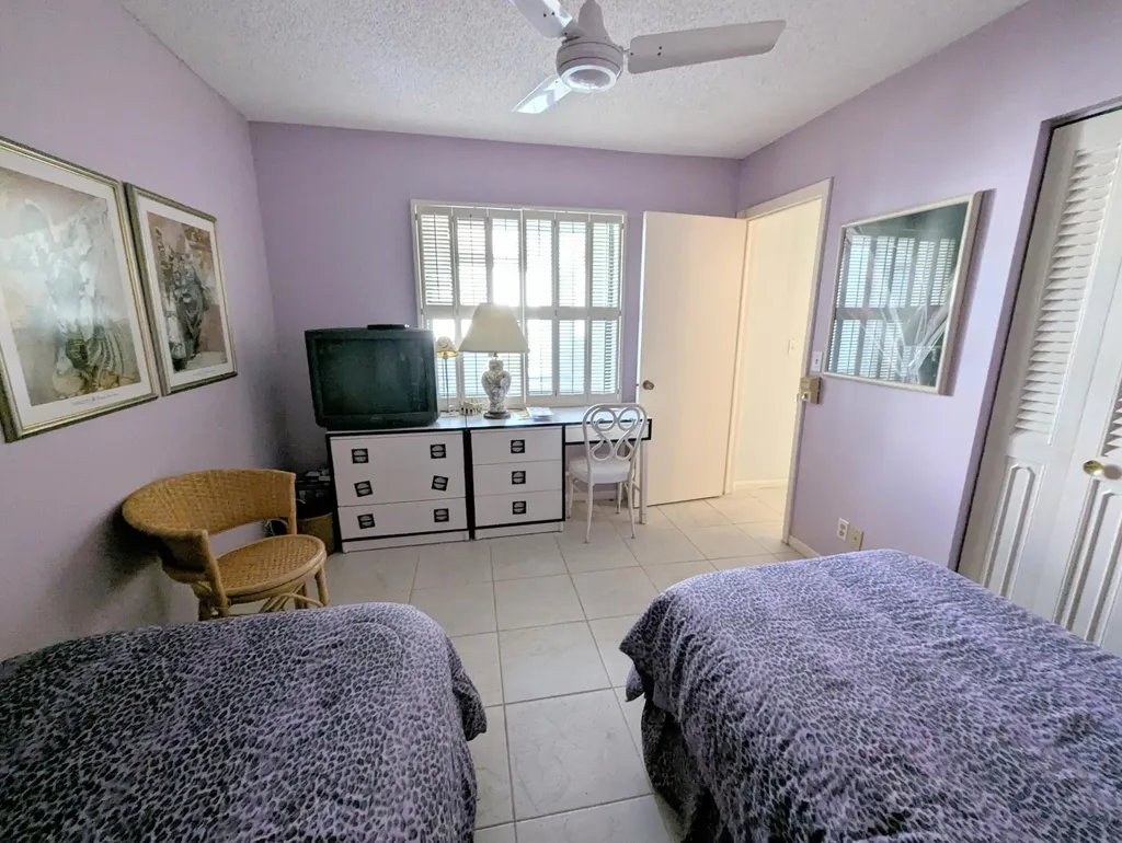 2454 NW 9th Street Delray Beach FL 33445