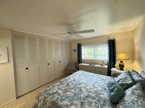 2822 Crosley Drive W West Palm Beach FL 33415