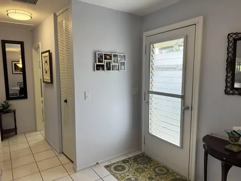 2822 Crosley Drive W West Palm Beach FL 33415