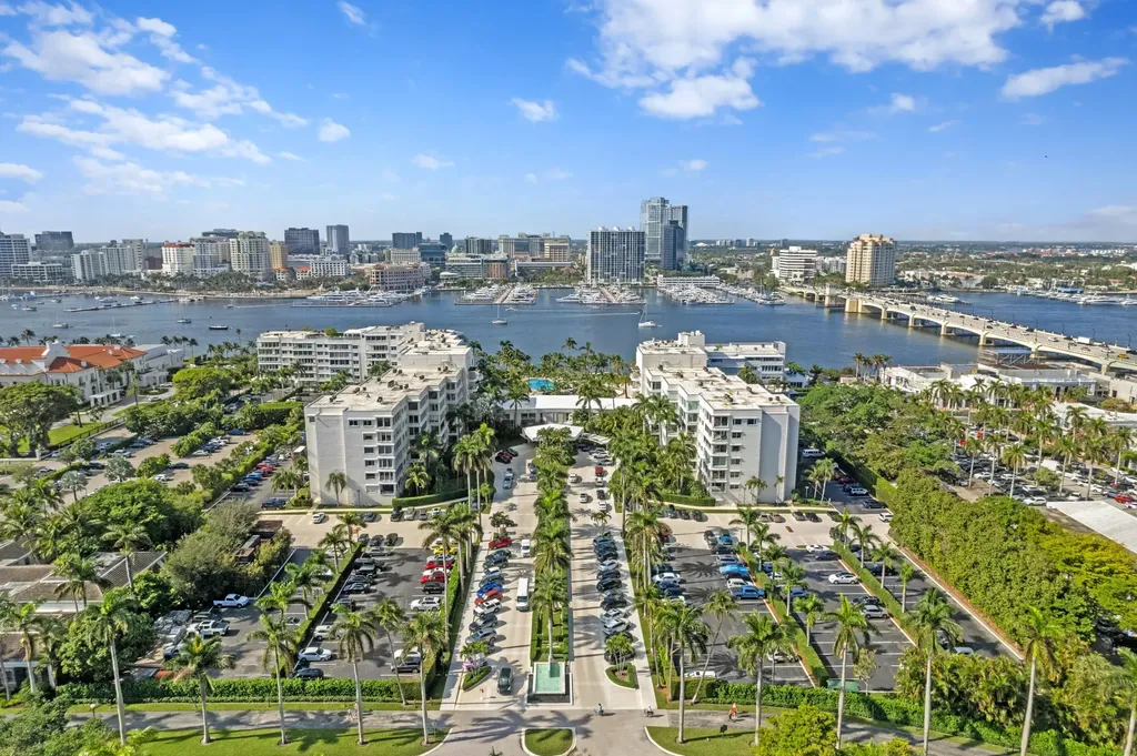 44 Cocoanut Row Palm Beach FL 33480