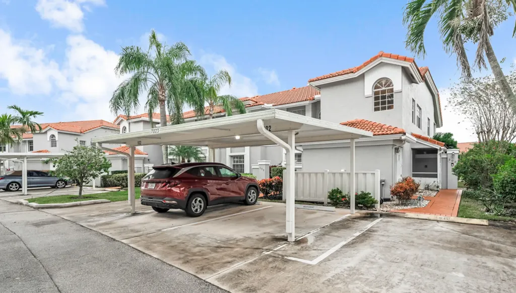 7023 Summer Tree Drive Boynton Beach FL 33437