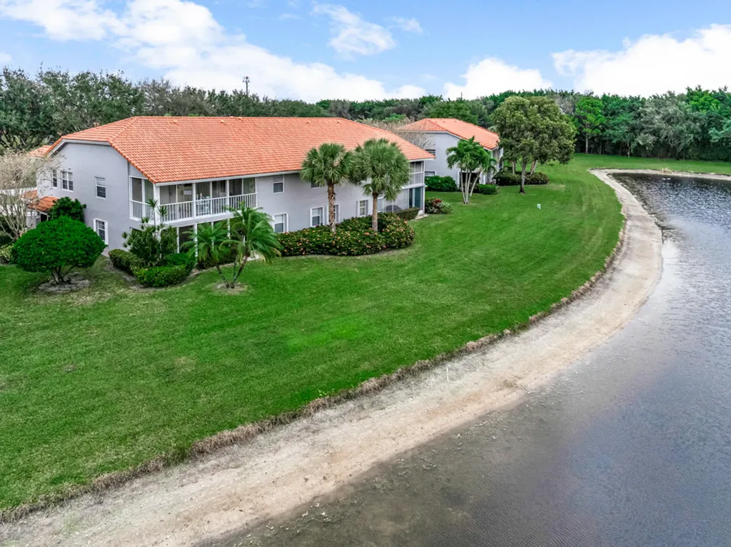 7023 Summer Tree Drive Boynton Beach FL 33437