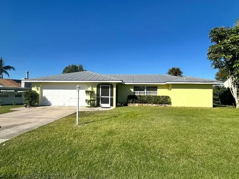 2074 SE Doverbrook Street Port St Lucie FL 34983