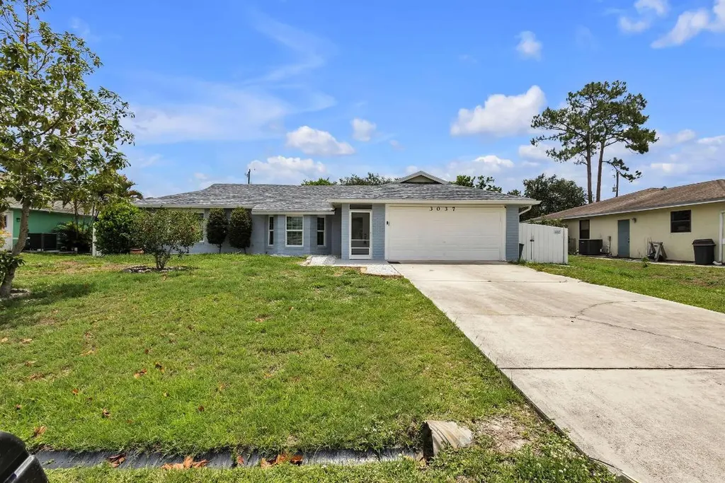 3037 SW Circle Street Port St Lucie FL 34953