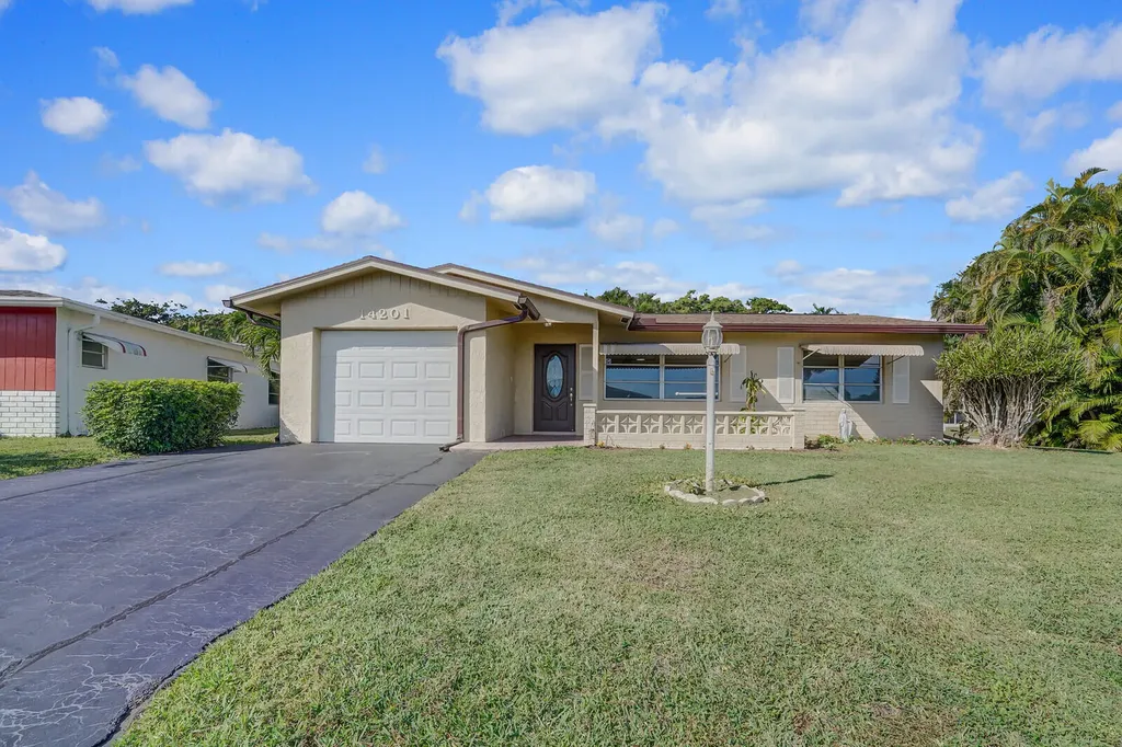 14201 El Clavel Way Delray Beach FL 33484