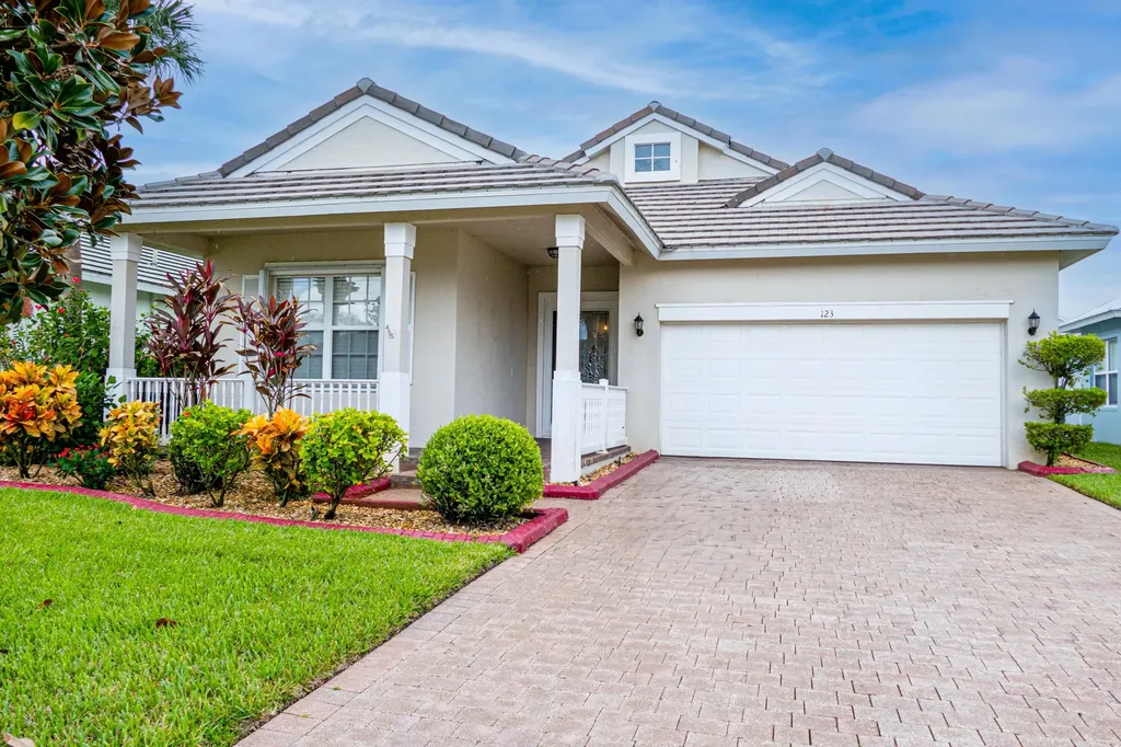 123 NW Swann Mill Circle Port St Lucie FL 34986