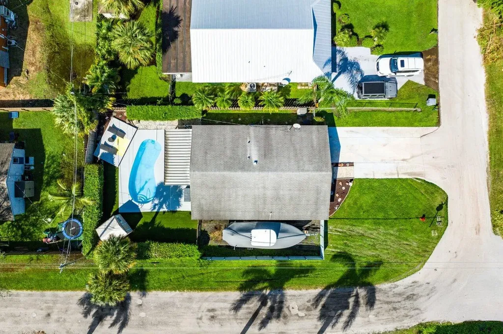 7741 4th Terrace Lake Worth FL 33463