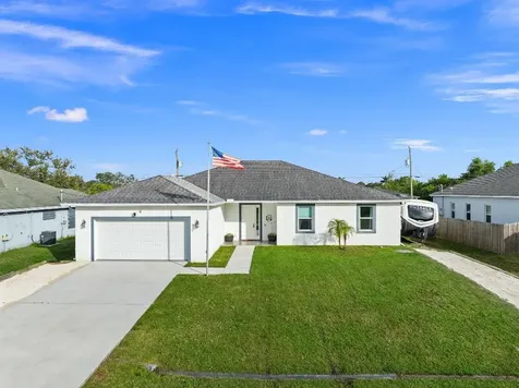 247 SW South Quick Circle Port St Lucie FL 34953