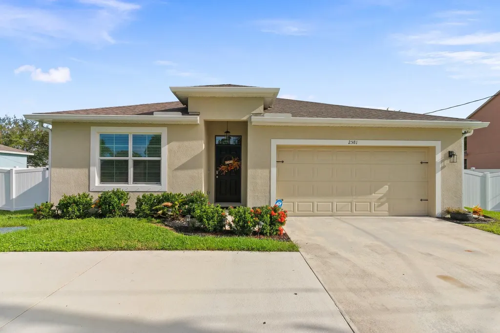 2581 SW Savage Boulevard Port St Lucie FL 34953