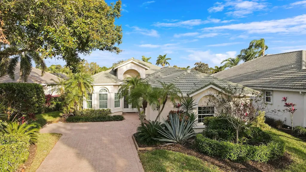 8262 Riviera Way Port St Lucie FL 34986