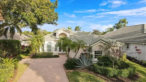 8262 Riviera Way Port St Lucie FL 34986
