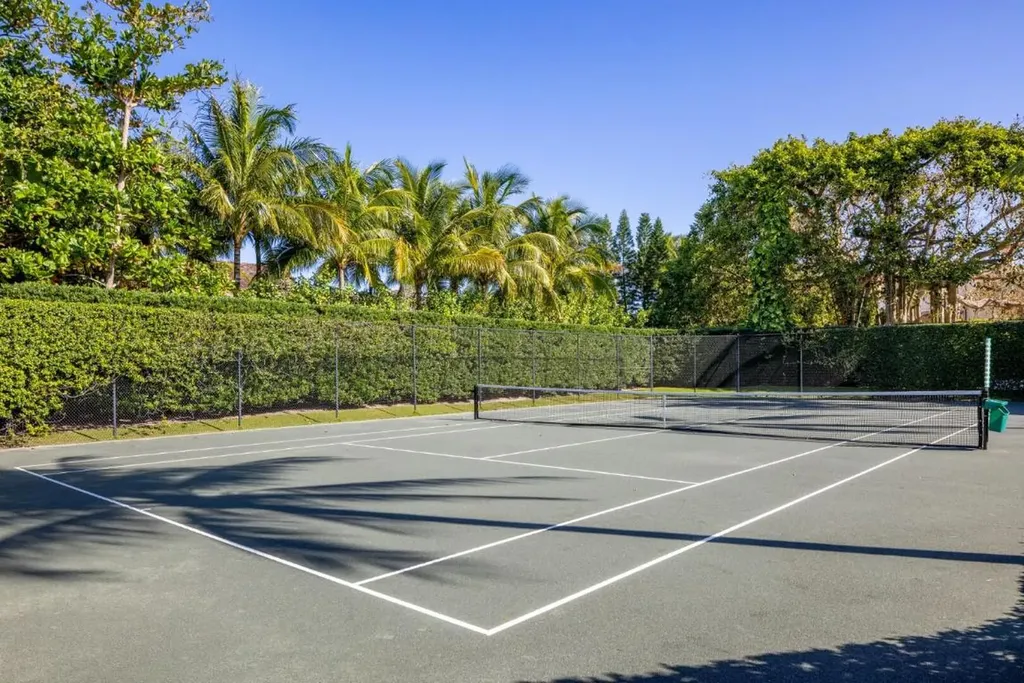 710 S County Road Palm Beach FL 33480