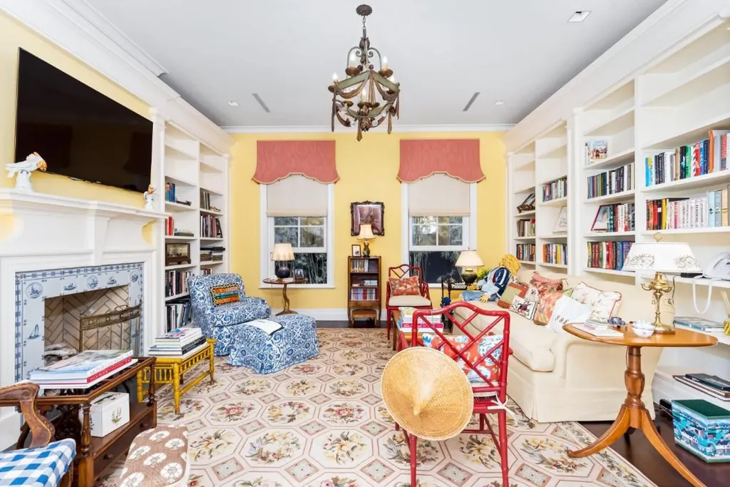 710 S County Road Palm Beach FL 33480