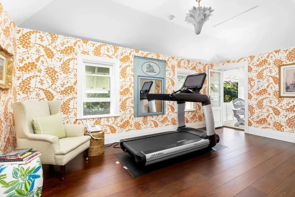 710 S County Road Palm Beach FL 33480