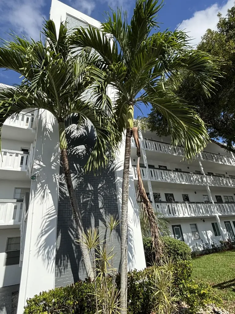 4064 Newport Q Deerfield Beach FL 33442