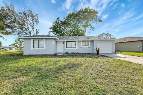 2292 SE Gaslight Street Port St Lucie FL 34952
