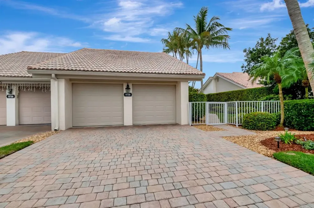 9758 Erica Court Boca Raton FL 33496
