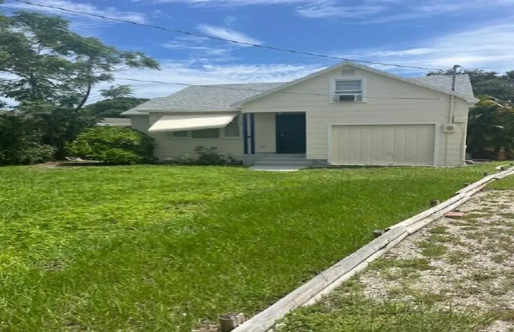 1751 4th Avenue N Lake Worth Beach FL 33460