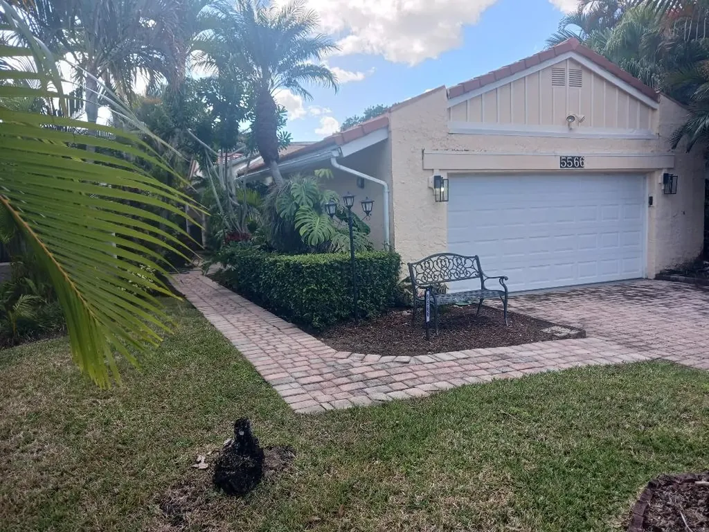 5566 Ainsley Court Boynton Beach FL 33437