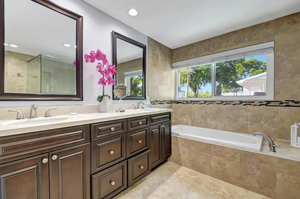 6604 Eastview Drive Lake Worth FL 33462
