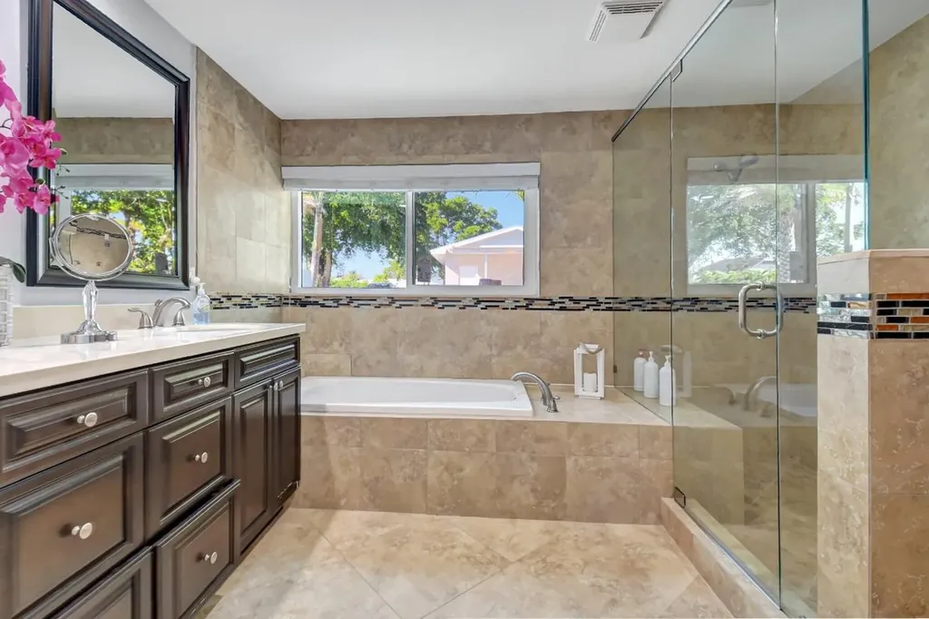 6604 Eastview Drive Lake Worth FL 33462