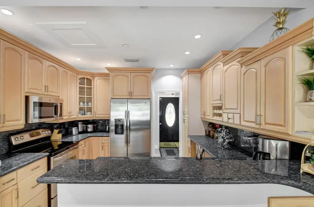 6604 Eastview Drive Lake Worth FL 33462