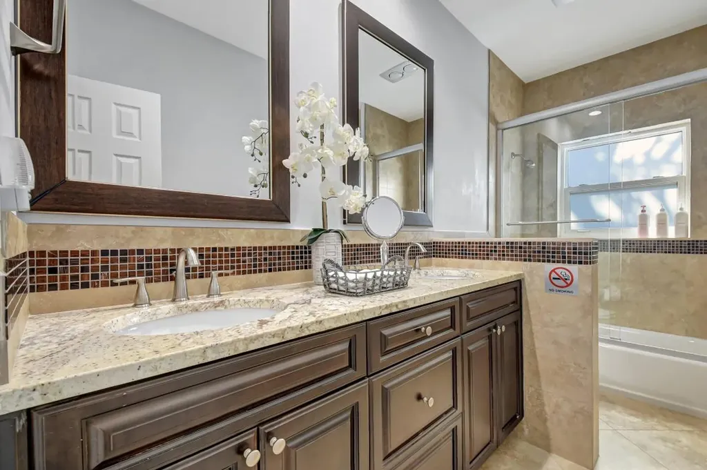 6604 Eastview Drive Lake Worth FL 33462