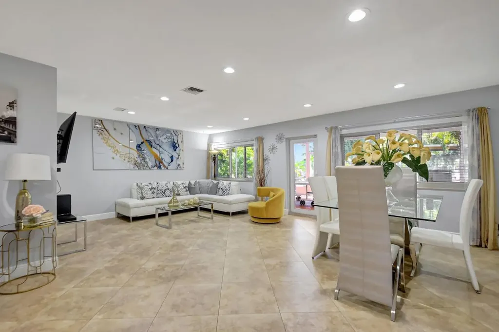 6604 Eastview Drive Lake Worth FL 33462