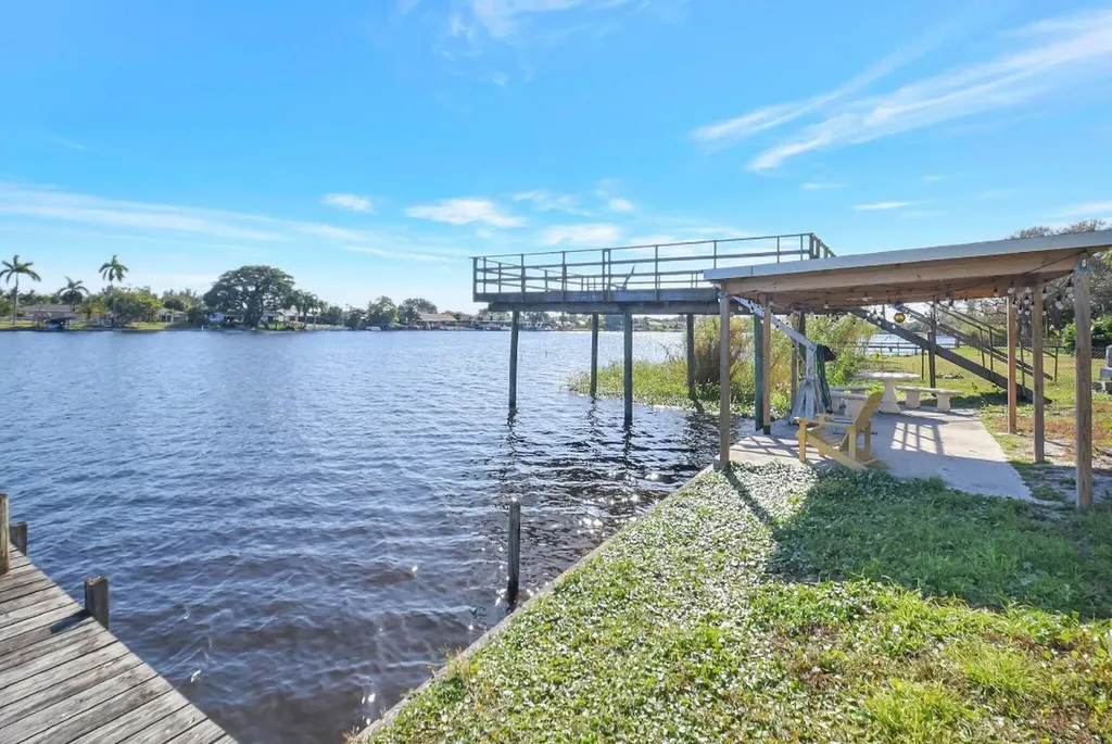 6604 Eastview Drive Lake Worth FL 33462