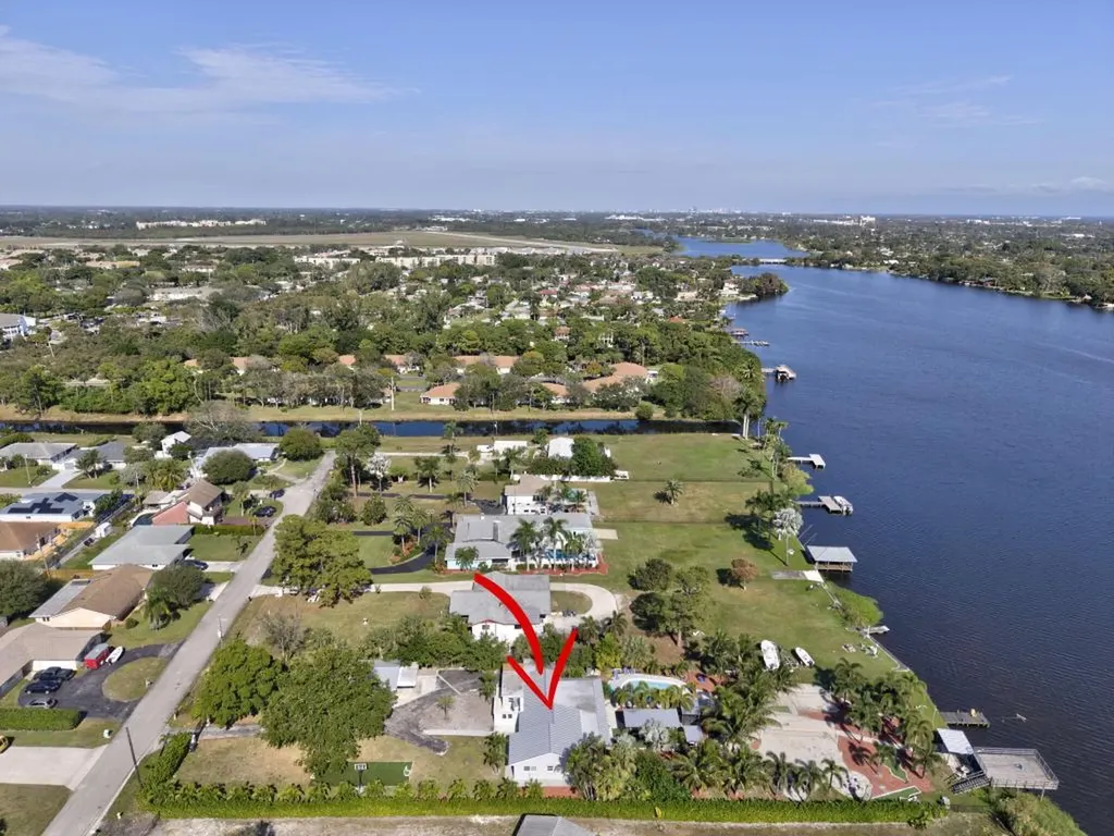 6604 Eastview Drive Lake Worth FL 33462