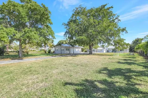6604 Eastview Drive Lake Worth FL 33462