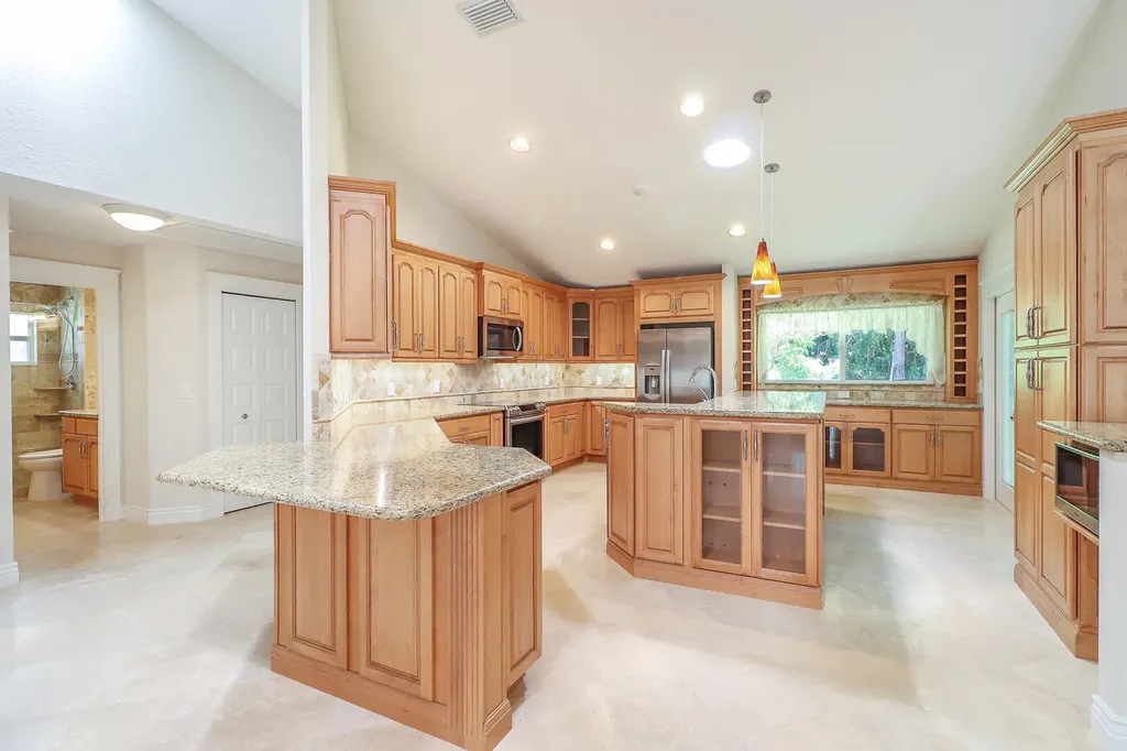 15386 83rd Way N Palm Beach Gardens FL 33418