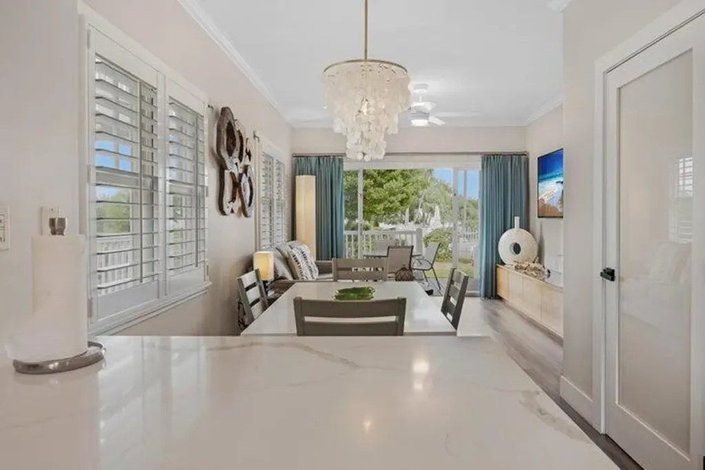 5092 Sunset Village Drive Duck Key FL 33050