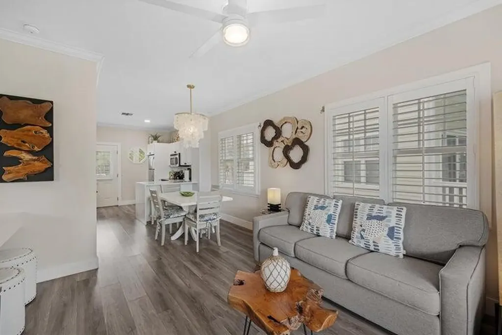 5092 Sunset Village Drive Duck Key FL 33050