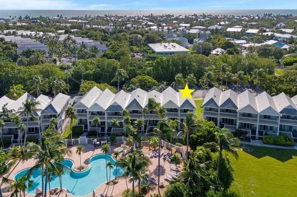 5092 Sunset Village Drive Duck Key FL 33050