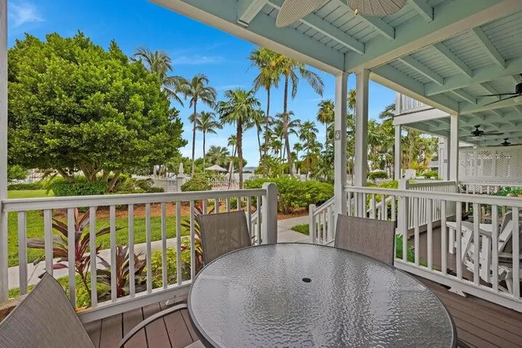 5092 Sunset Village Drive Duck Key FL 33050