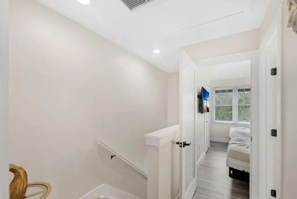 5092 Sunset Village Drive Duck Key FL 33050