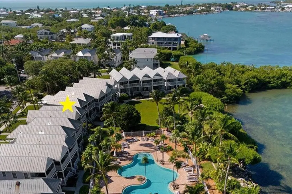 5092 Sunset Village Drive Duck Key FL 33050