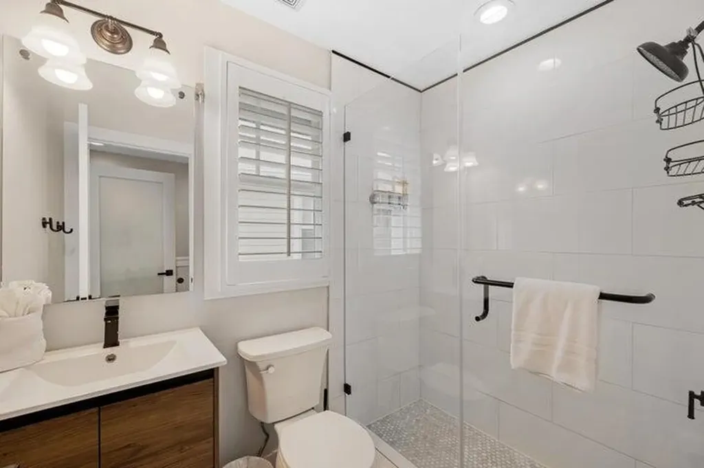 5092 Sunset Village Drive Duck Key FL 33050