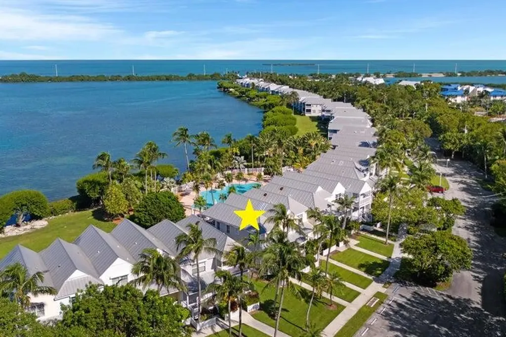 5092 Sunset Village Drive Duck Key FL 33050