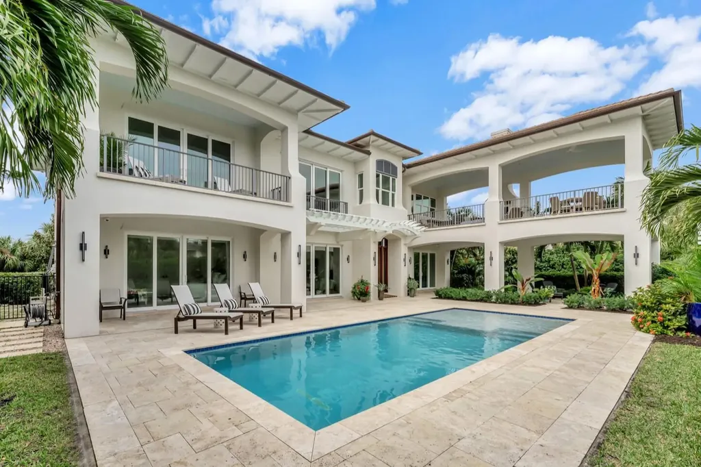 195 Ocean Way Vero Beach FL 32963