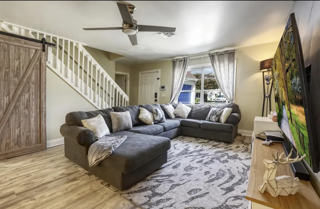 706 SW 1st Court Boynton Beach FL 33426