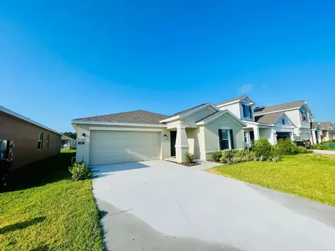 639 Daring Drive Davenport FL 33837