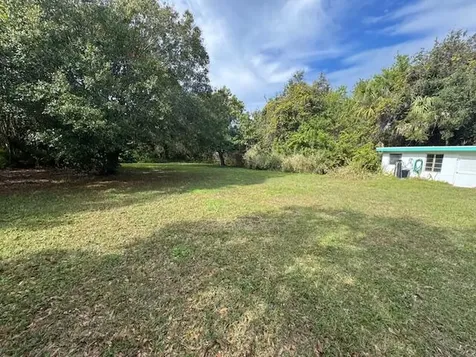 3241 N Indian River Drive Fort Pierce FL 34946