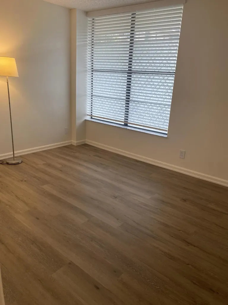 17 Royal Palm Way Boca Raton FL 33432