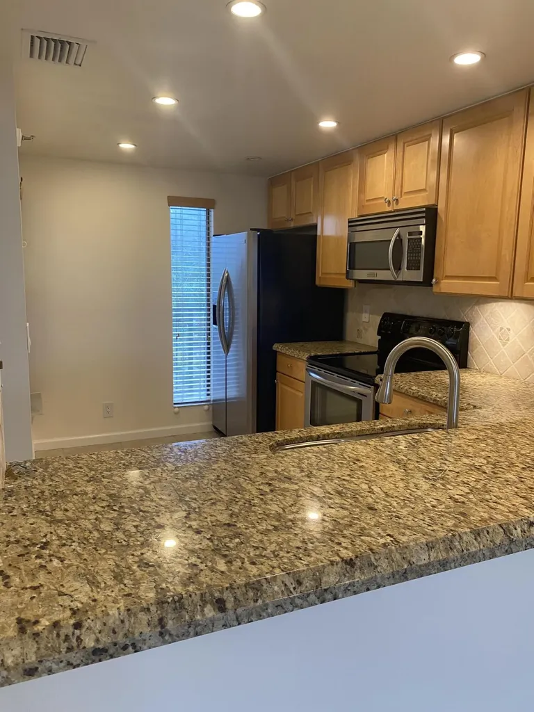 17 Royal Palm Way Boca Raton FL 33432