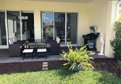 10655 La Strada West Palm Beach FL 33412