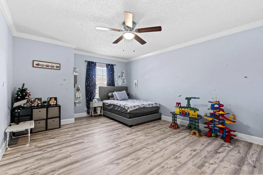 6627 Rainwood Cove Lane Lake Worth FL 33463