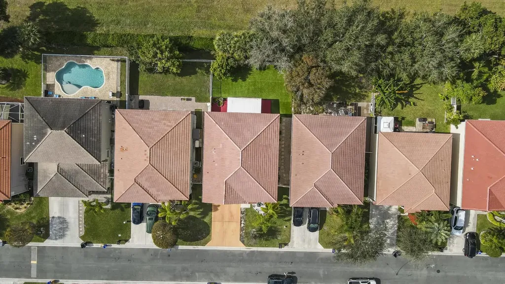 6627 Rainwood Cove Lane Lake Worth FL 33463